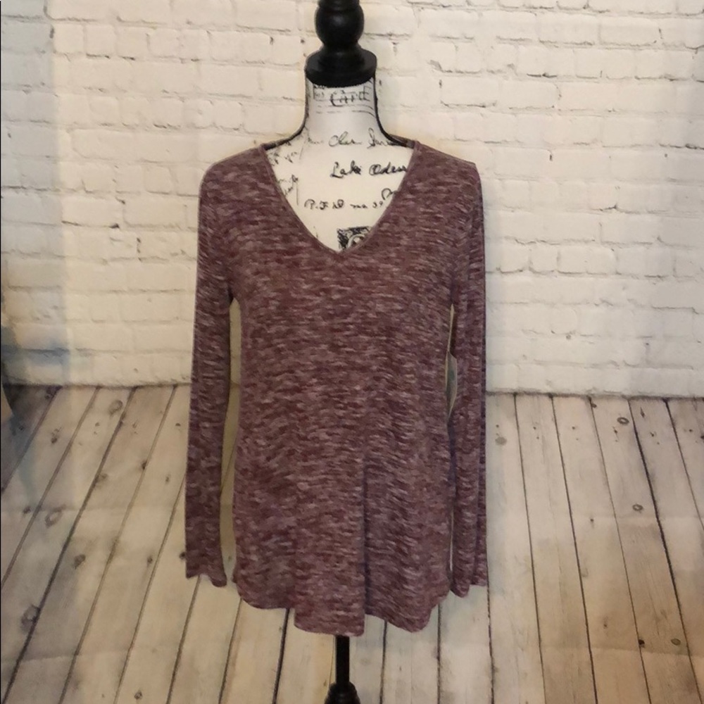 Stitch fix burgundy long sleeve lightweight top